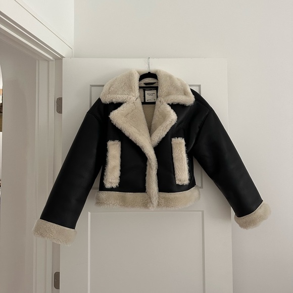 selling abercrombie sherpa lined faux leather jacket - Picture 4 of 7